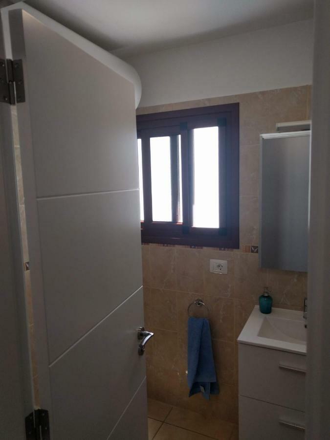 Casa Laura Vivienda Vacacional Лос Кристианос Екстериор снимка