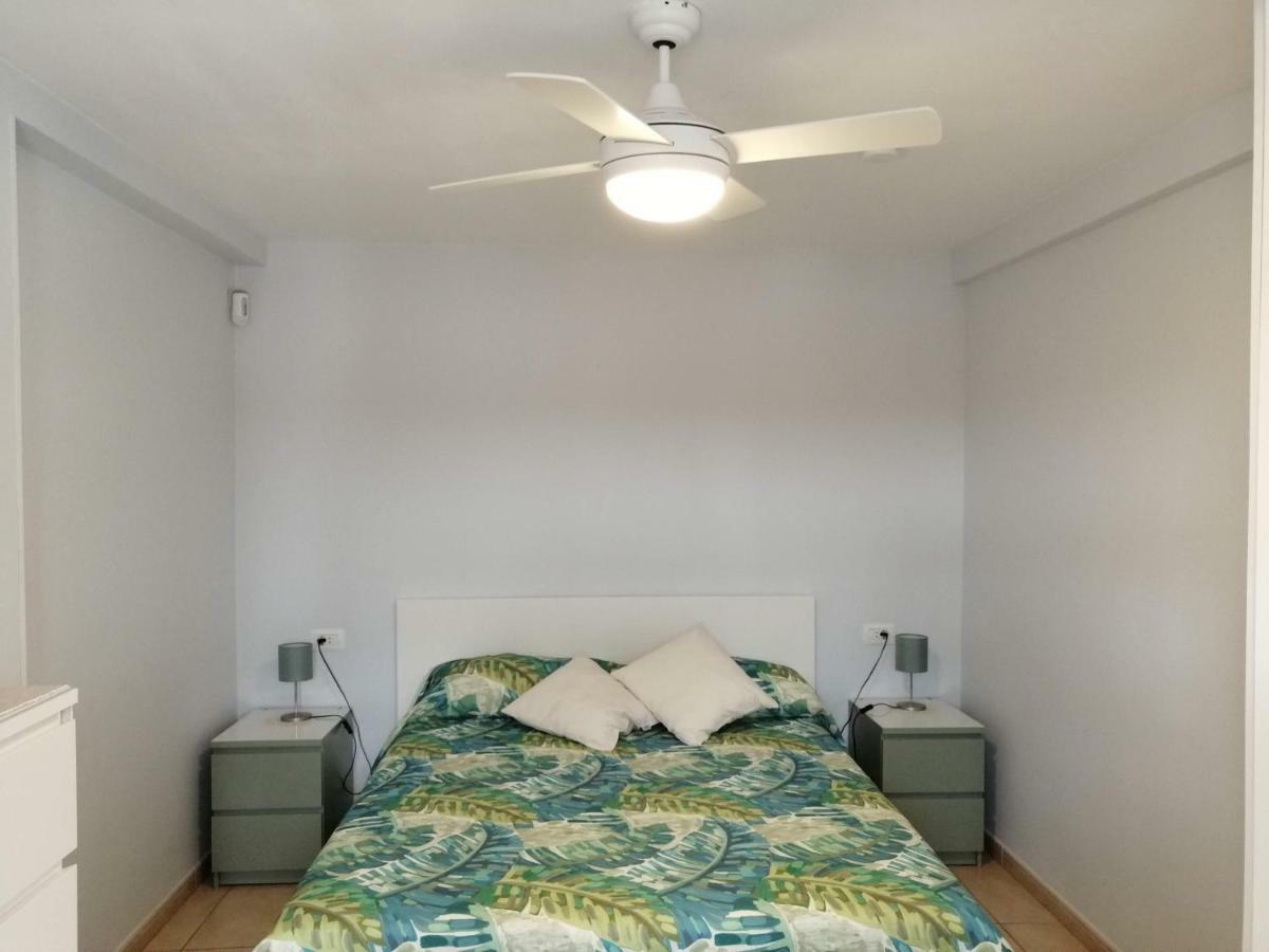 Casa Laura Vivienda Vacacional Лос Кристианос Екстериор снимка